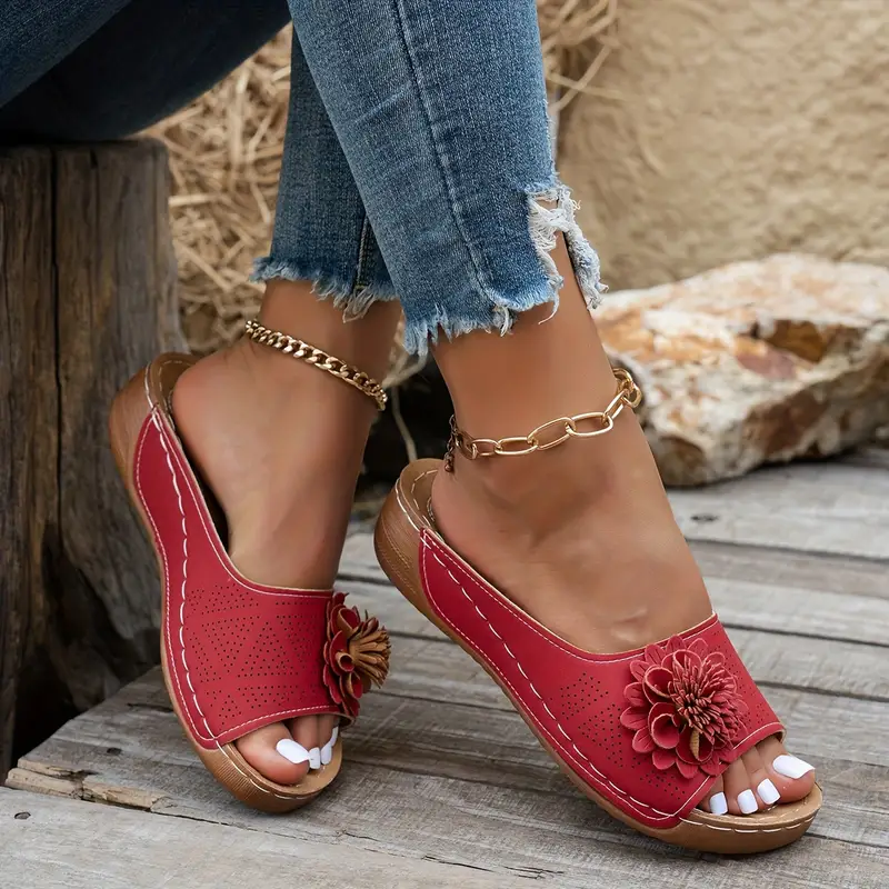 BURNIE⢠WOMEN'S FLORAL OPEN TOE SLIDES - Image 2