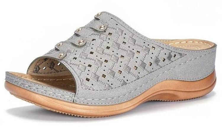 LOW-HEELED BUNION CORRECTOR ORTHOPEDIC SANDALS - Image 4