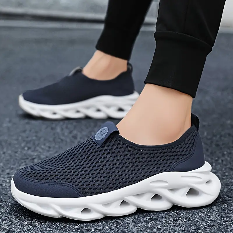 MACKAY™ MESH BREATHABLE ORTHOPEDIC SNEAKERS - Image 3