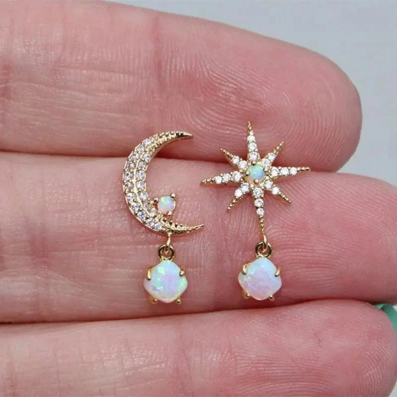 LUNAR GLOW OPAL EARRINGS - Image 4