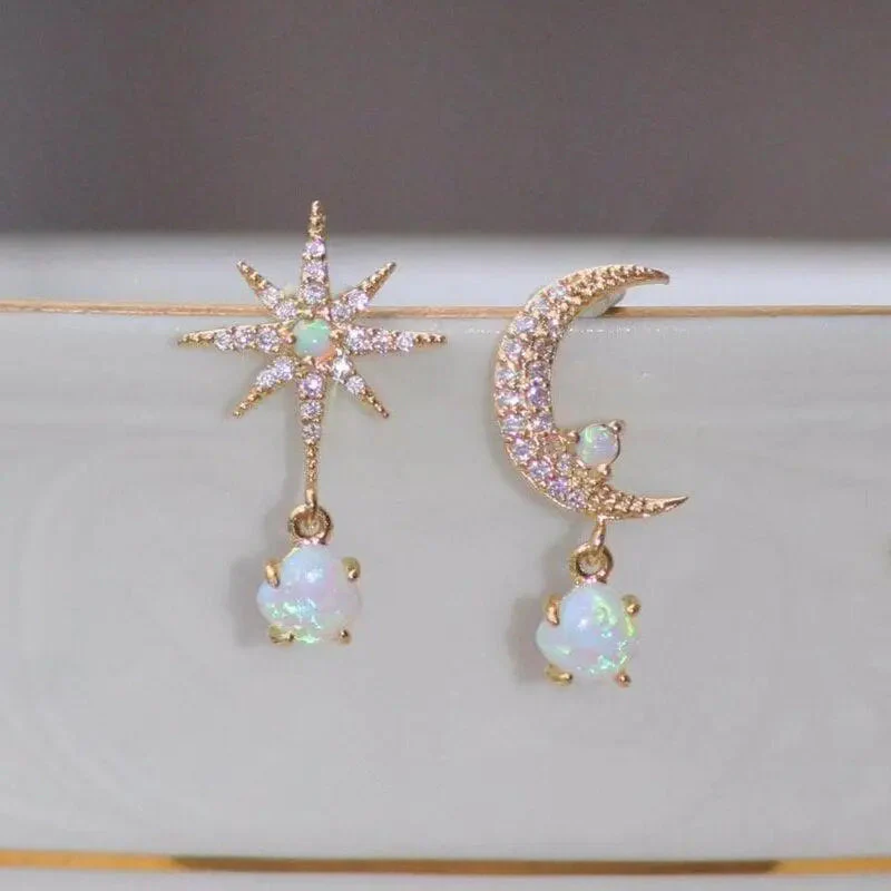 LUNAR GLOW OPAL EARRINGS - Image 6