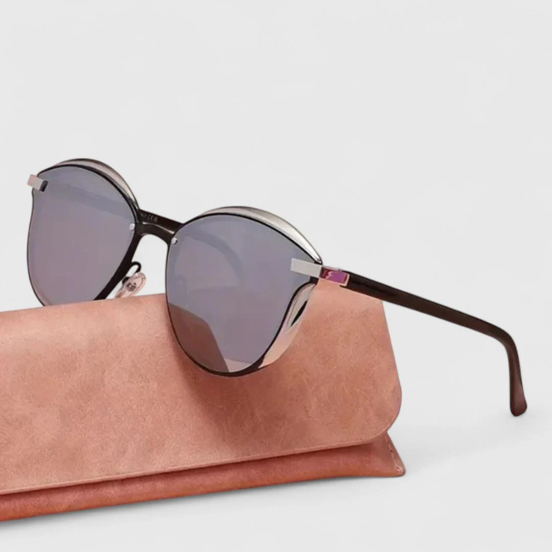 PRESLEE | SOPHISTICATED SUNGLASSES - Image 9
