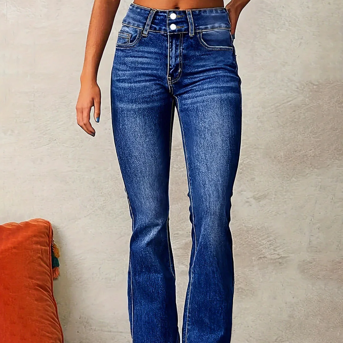 VIONĂ⢠HIGH-WAIST FLARED JEANS - Image 4
